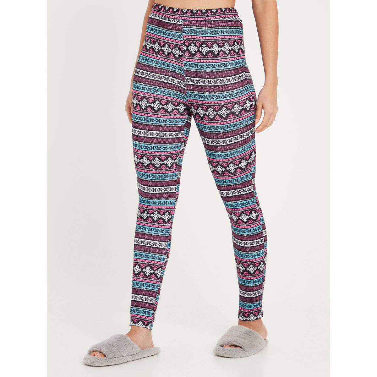 طقم من ( تيشيرت + ليقنز ) من ستايلي-women-clothing-nightwear-pyjamas-longsets-image-4
