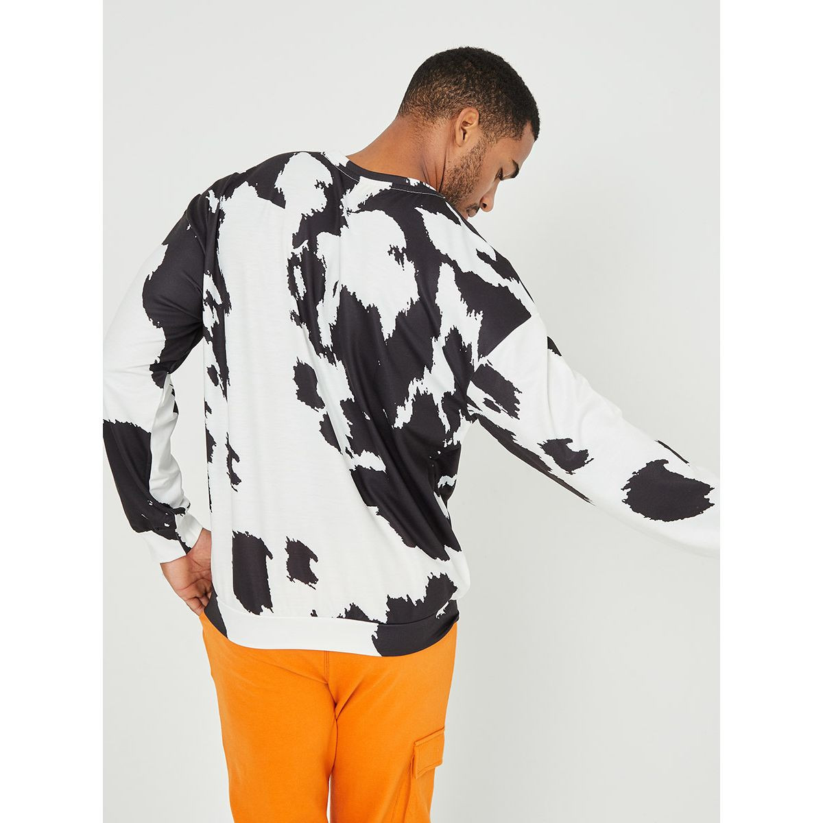 Styli Placement Print Crew Neck Regular Sweatshirt-men-winterwear-hoodiesandsweatshirts-image-4