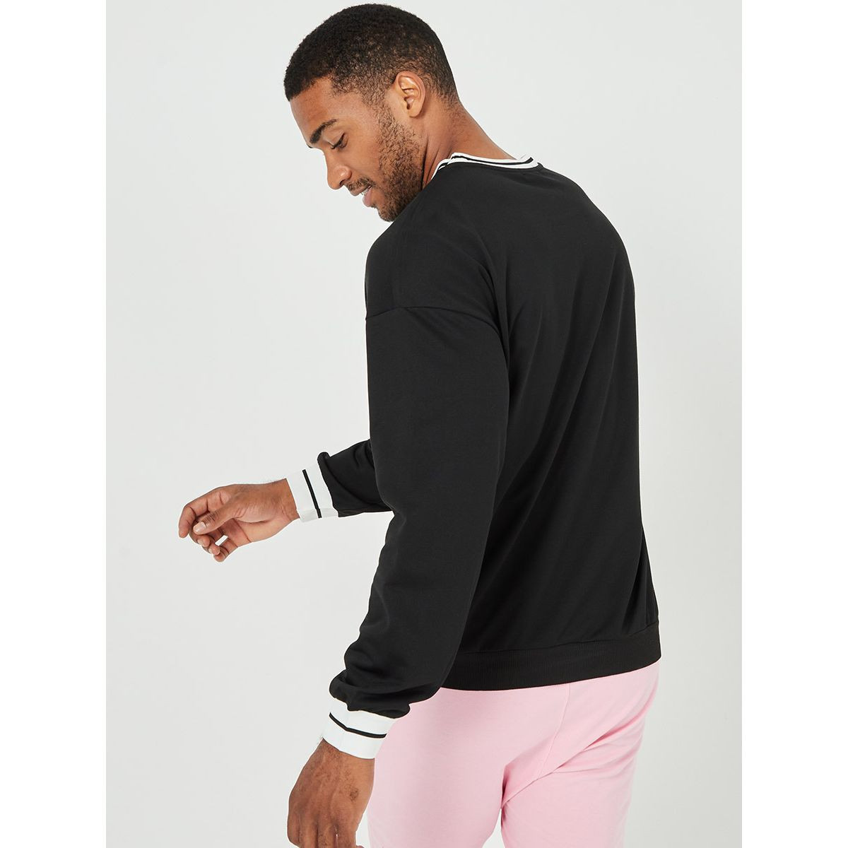 سويت شيرت باكمام طويلة وأساور من ستايلي-men-winterwear-hoodiesandsweatshirts-image-5