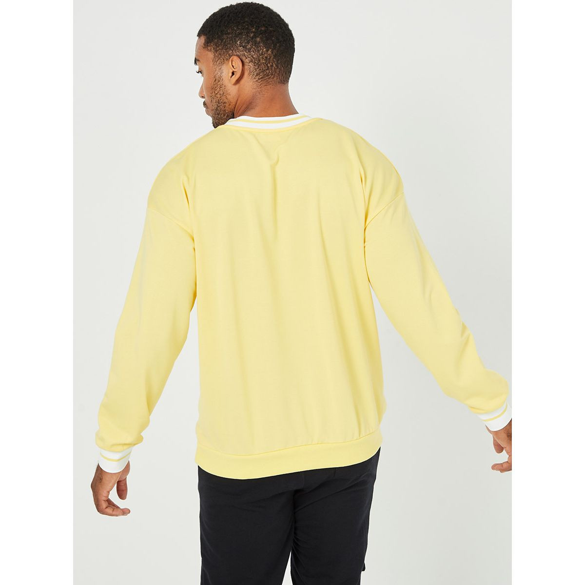 سويت شيرت ساده باكمام طويلة من ستايلي-men-winterwear-hoodiesandsweatshirts-image-4