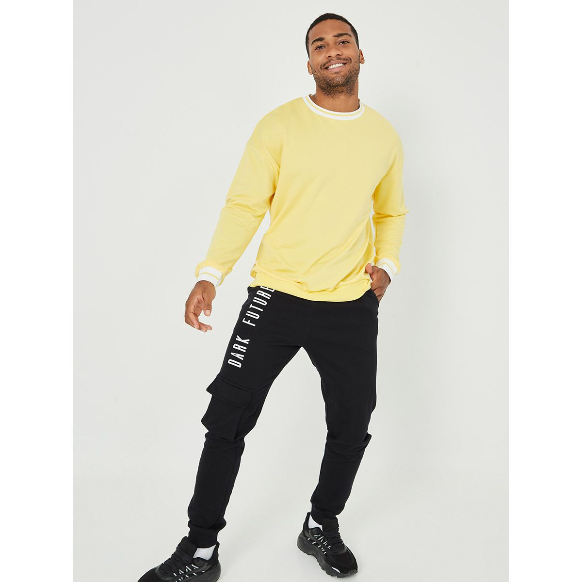 سويت شيرت ساده باكمام طويلة من ستايلي-men-winterwear-hoodiesandsweatshirts-image-5