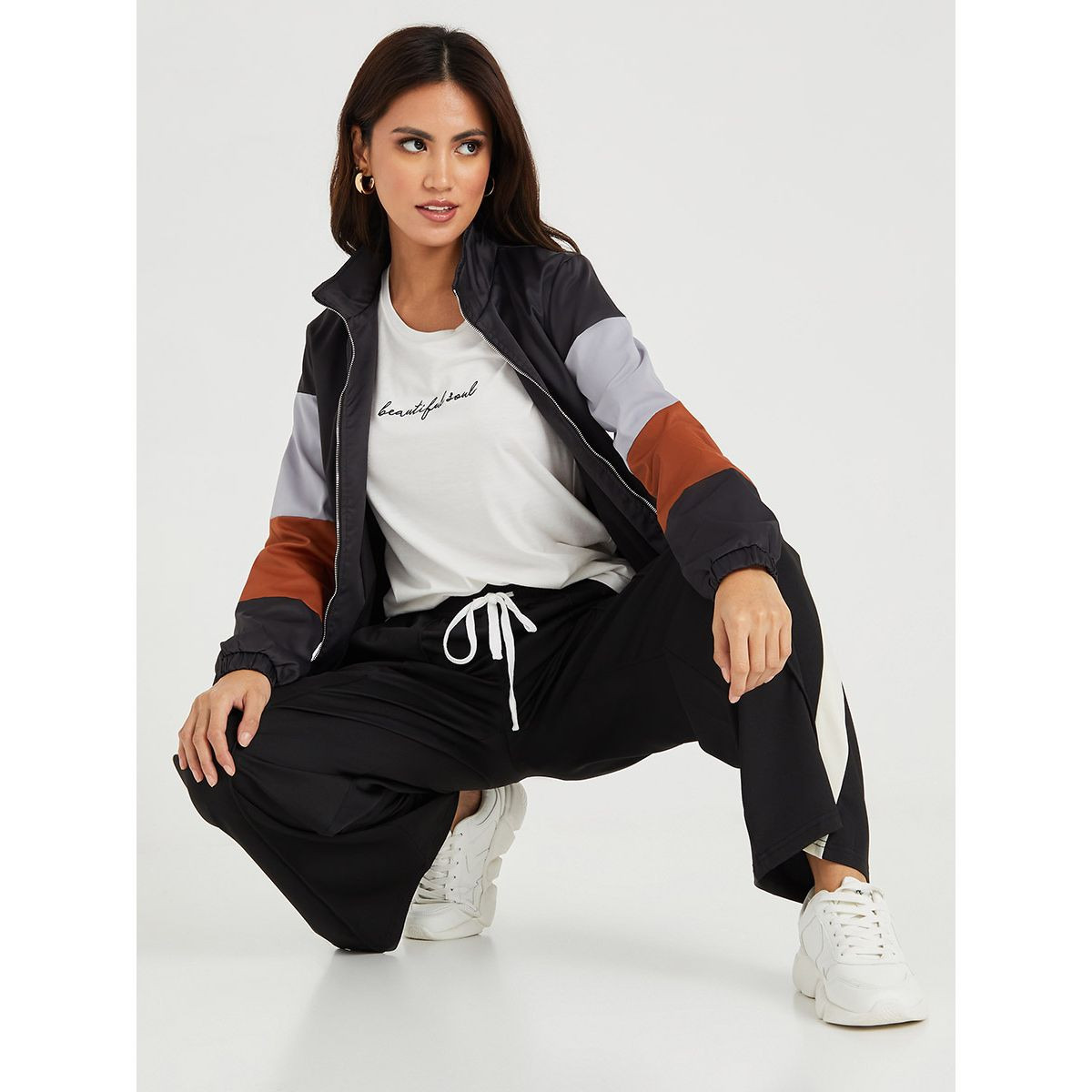 Styli Colorblock Regular Length Jacket-women-clothing-coatsandjackets-jackets-image-5