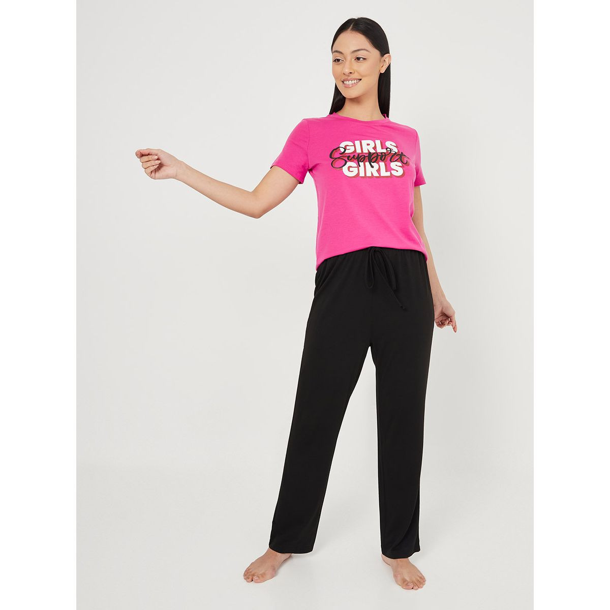 طقم بيجاما ( تيشيرت + بنطال ) من ستايلي-women-clothing-nightwear-pyjamas-longsets-image-1