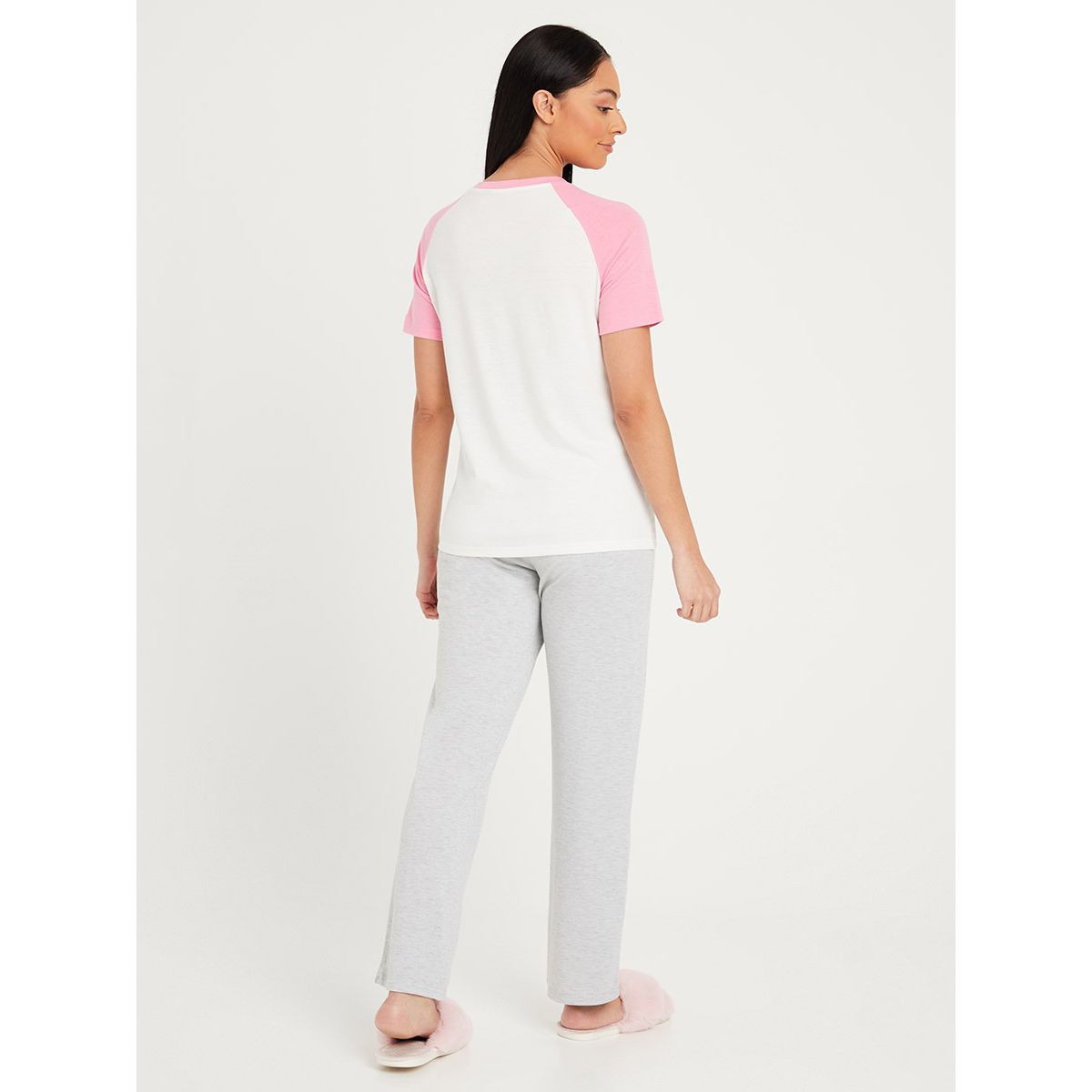 طقم بيجاما من ( تيشيرت + بنطال ) من ستايلي-women-clothing-nightwear-pyjamas-longsets-image-5