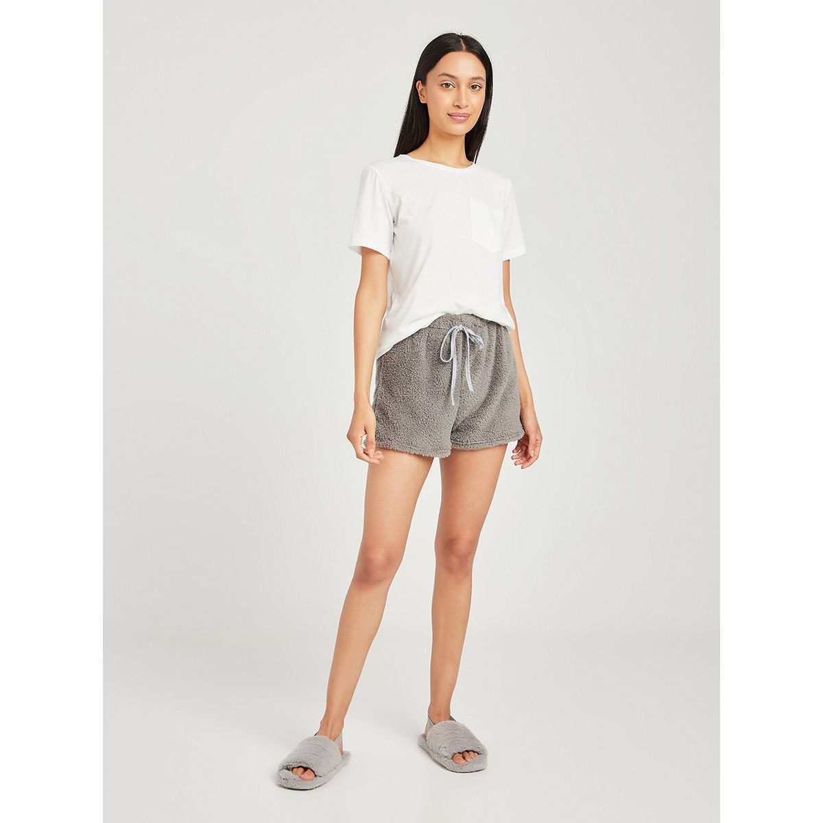 طقم من 3 ( تيشيرت + شورت + روب ) من ستايلي-women-clothing-nightwear-pyjamas-longsets-image-4