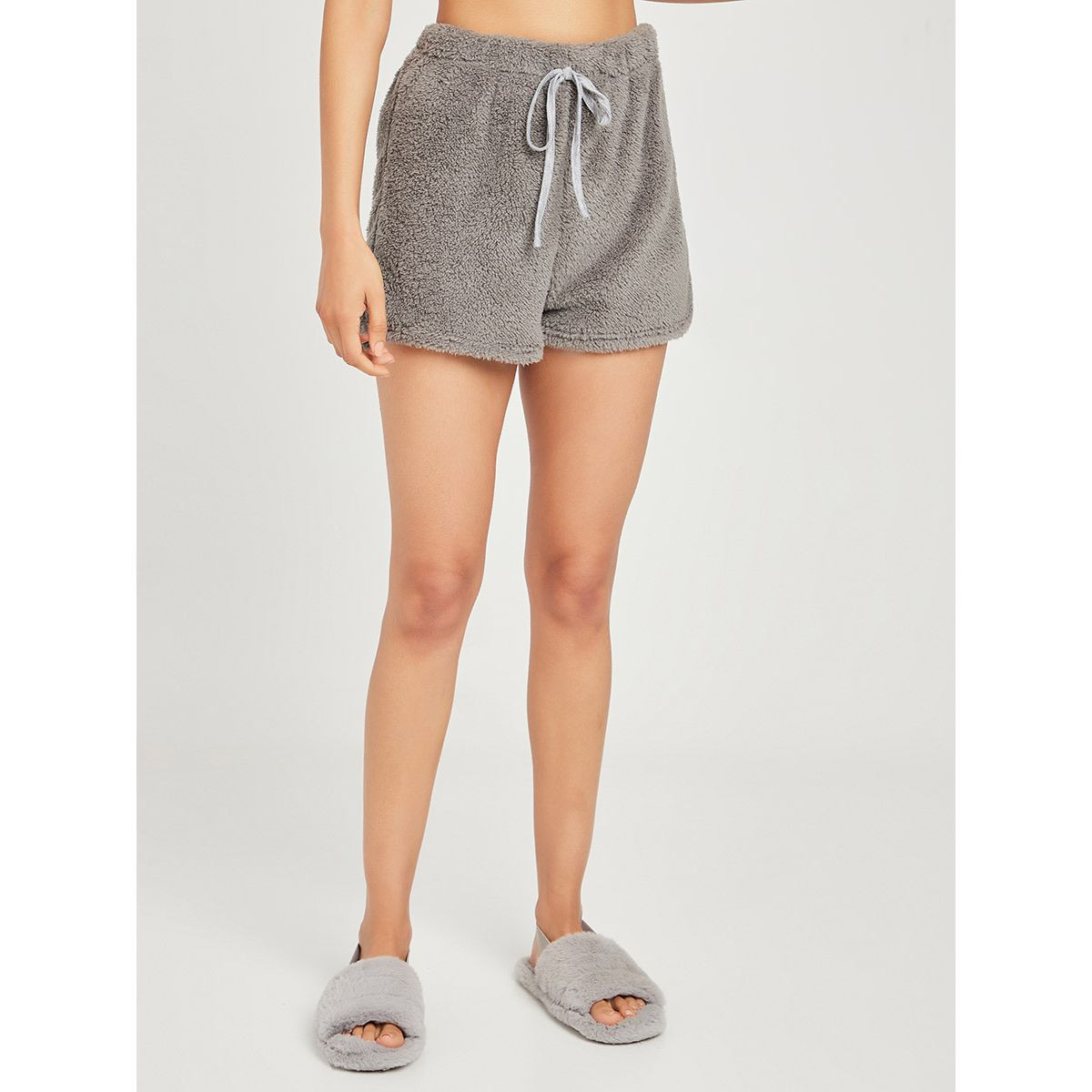 طقم من 3 ( تيشيرت + شورت + روب ) من ستايلي-women-clothing-nightwear-pyjamas-longsets-image-6