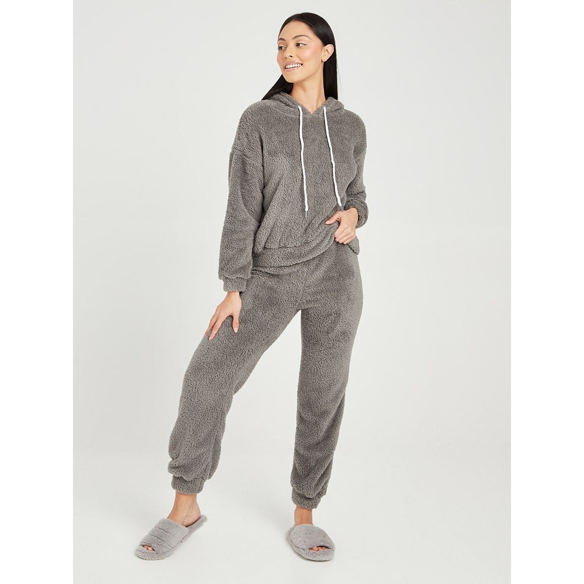 طقم بيجاما ( هودي + بنطال ) من ستايلي-women-clothing-nightwear-pyjamas-longsets-image-6