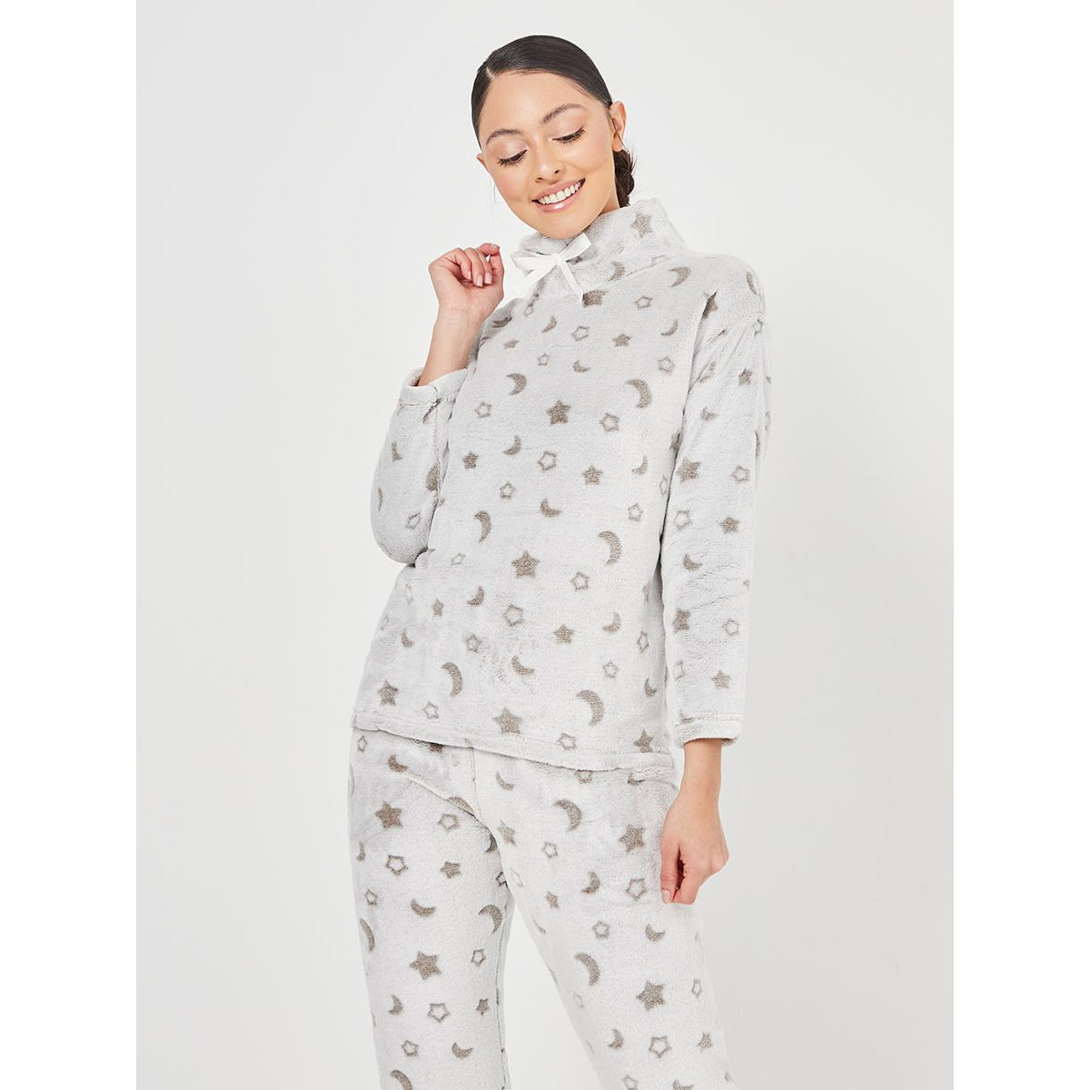 طقم بيجاما من ( بلوزة + بنطال ) من ستايلي-women-clothing-nightwear-pyjamas-longsets-image-2