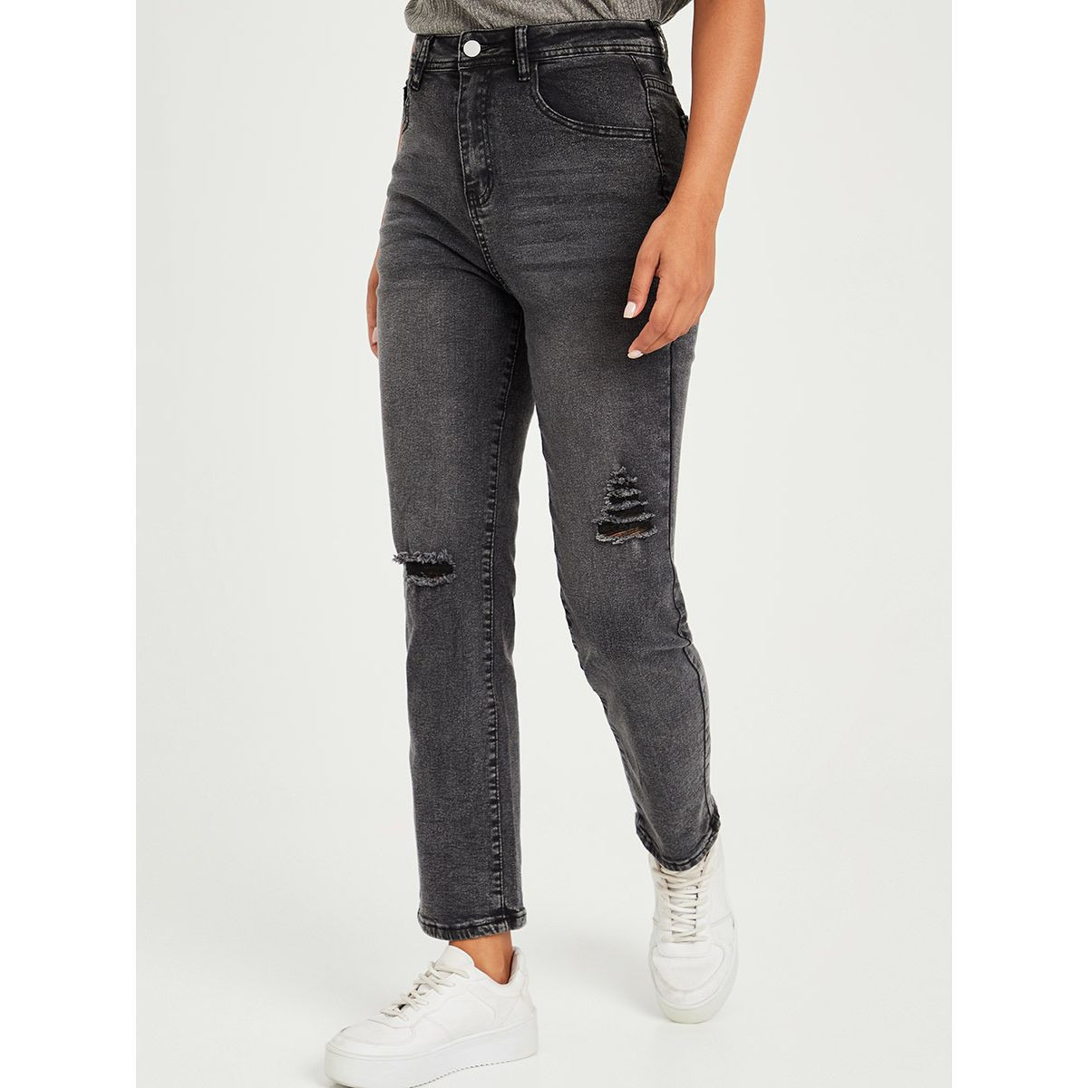 جينز بقصة سليم فت من ستايلي-women-clothing-bottoms-jeans-image-1