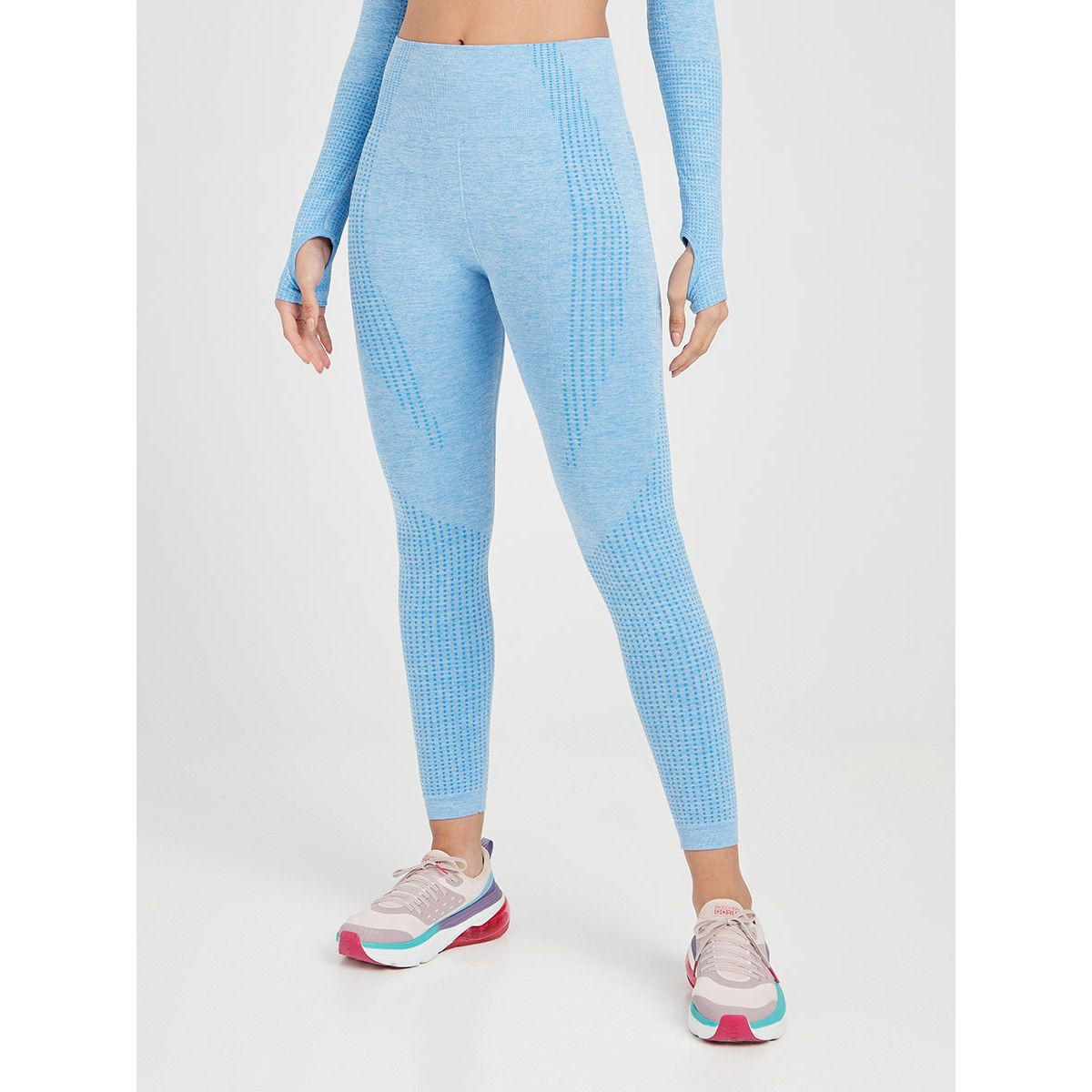 طقم رياضي ( بلوزة + ليقنز ) من ستايلي-sports-women-clothing-trackpantsandtracksuits-image-4