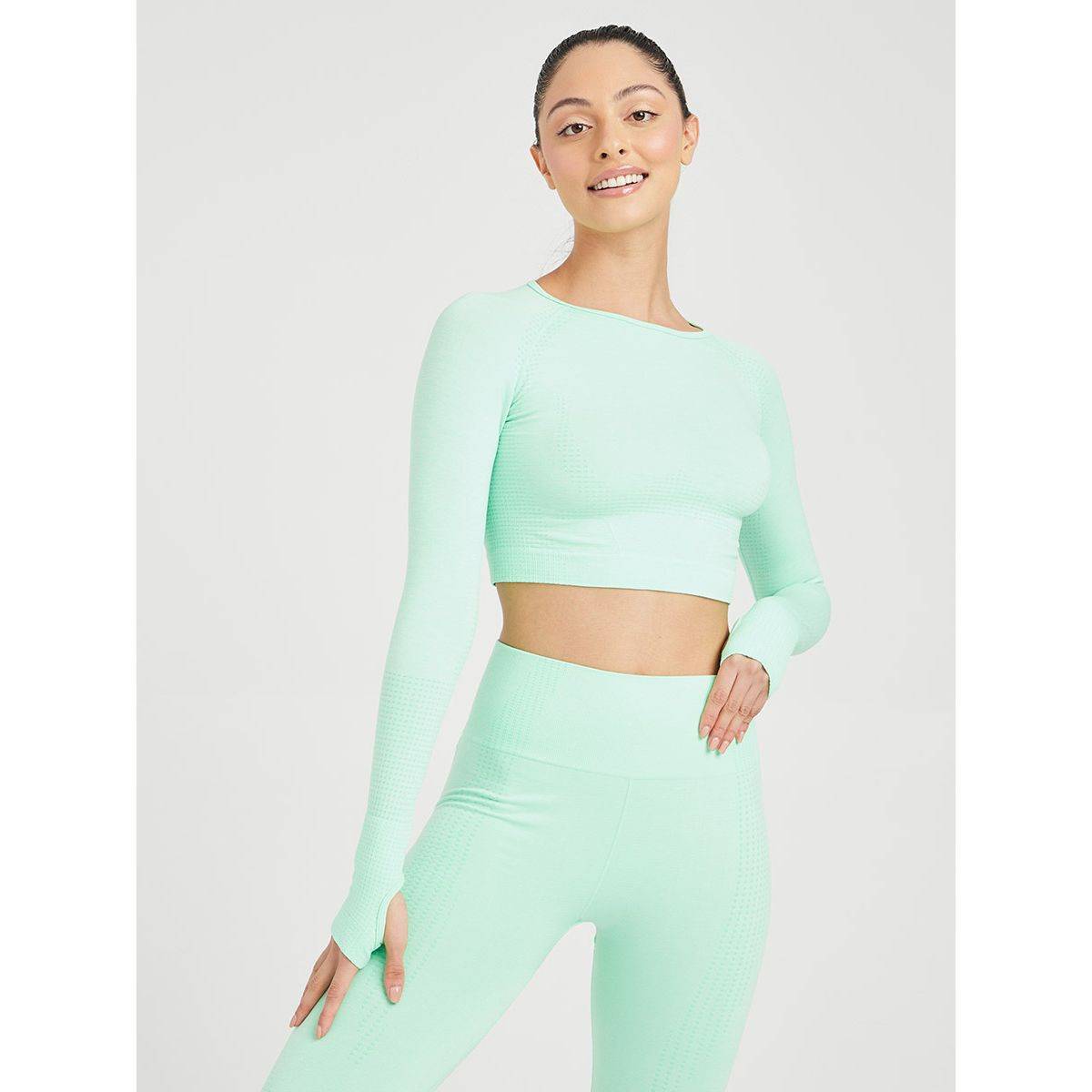 طقم رياضي ( بلوزة + ليقنز ) من ستايلي-sports-women-clothing-trackpantsandtracksuits-image-2