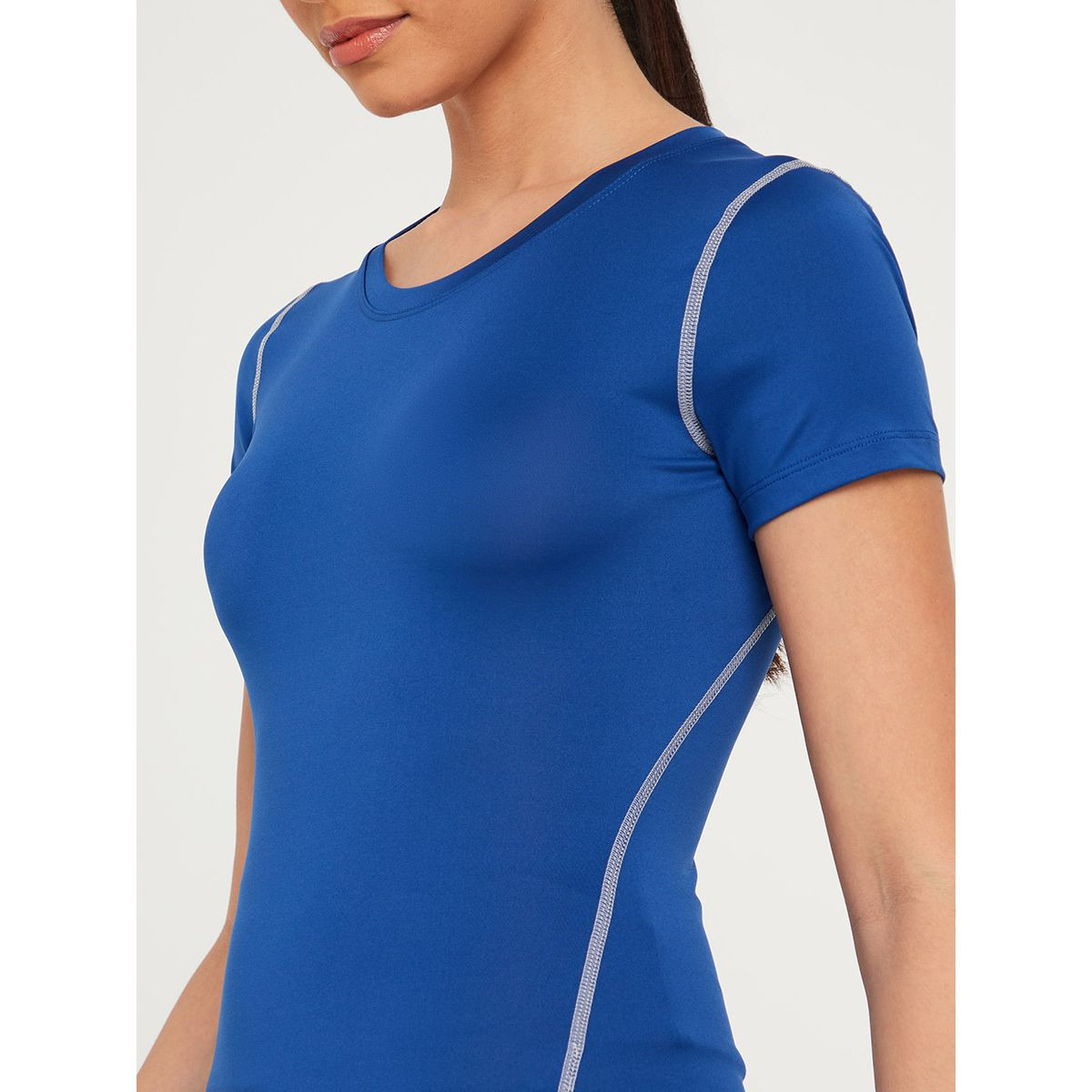 تيشيرت رياضي مزين بدرزات من ستايلي-sports-women-clothing-tshirtsandvests-image-3