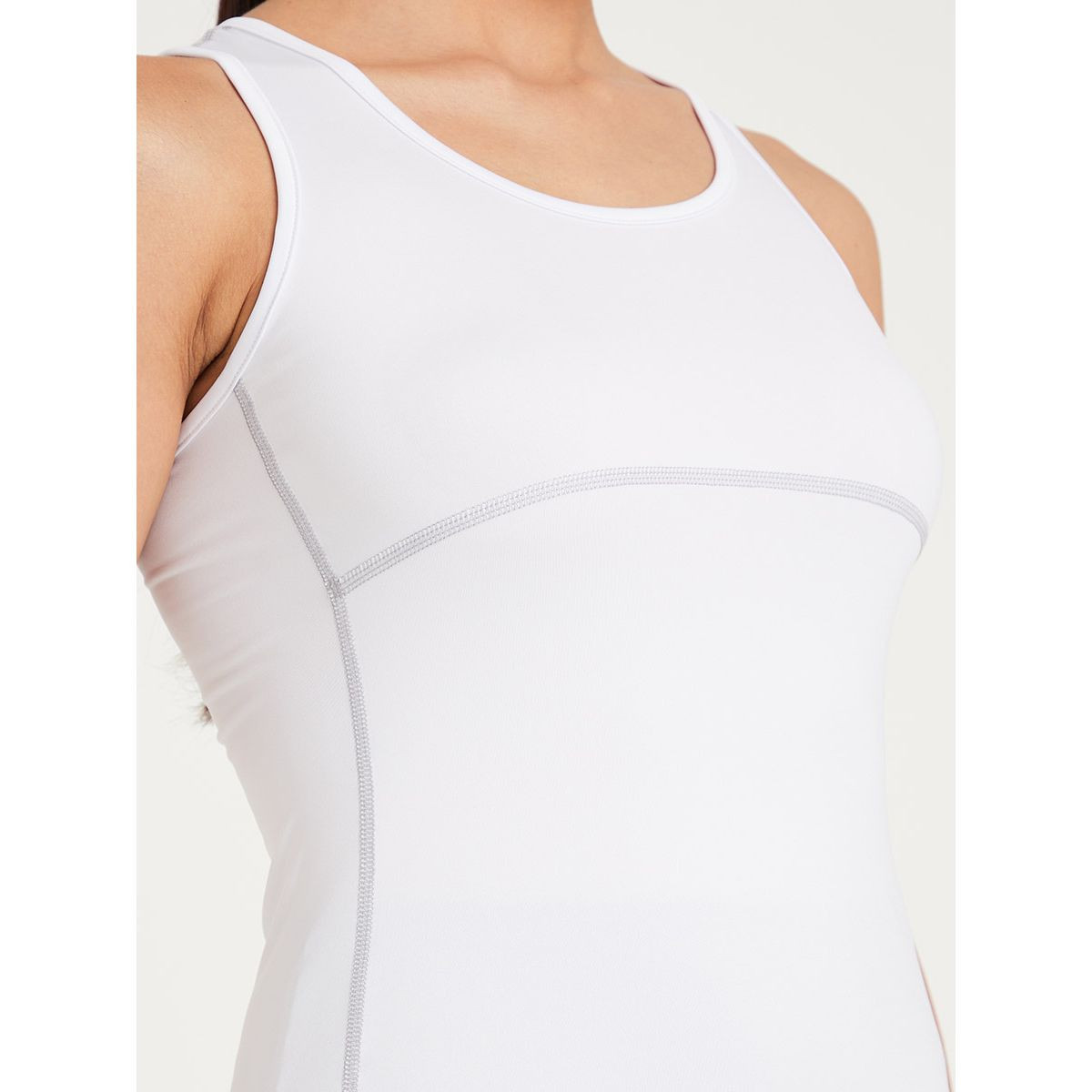 تيشيرت رياضي مزين بدرزات من ستايلي-sports-women-clothing-tshirtsandvests-image-3