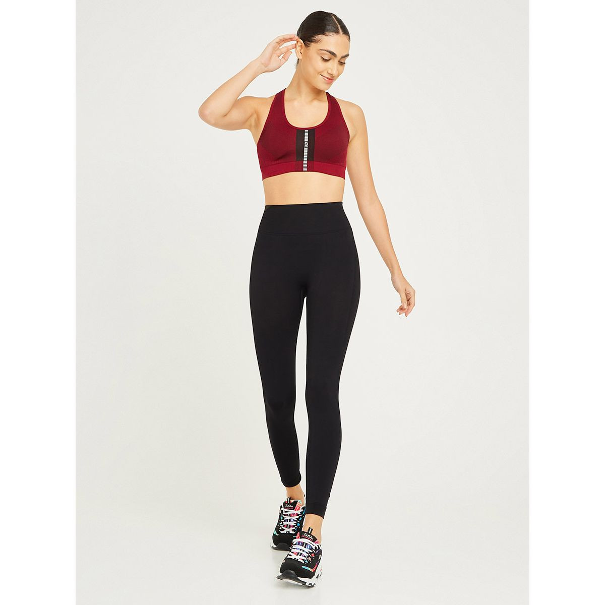 Styli Front Striped Seamless Activewear Sports Bra-women-clothing-sportswearandactivewear-sportsbras-image-2