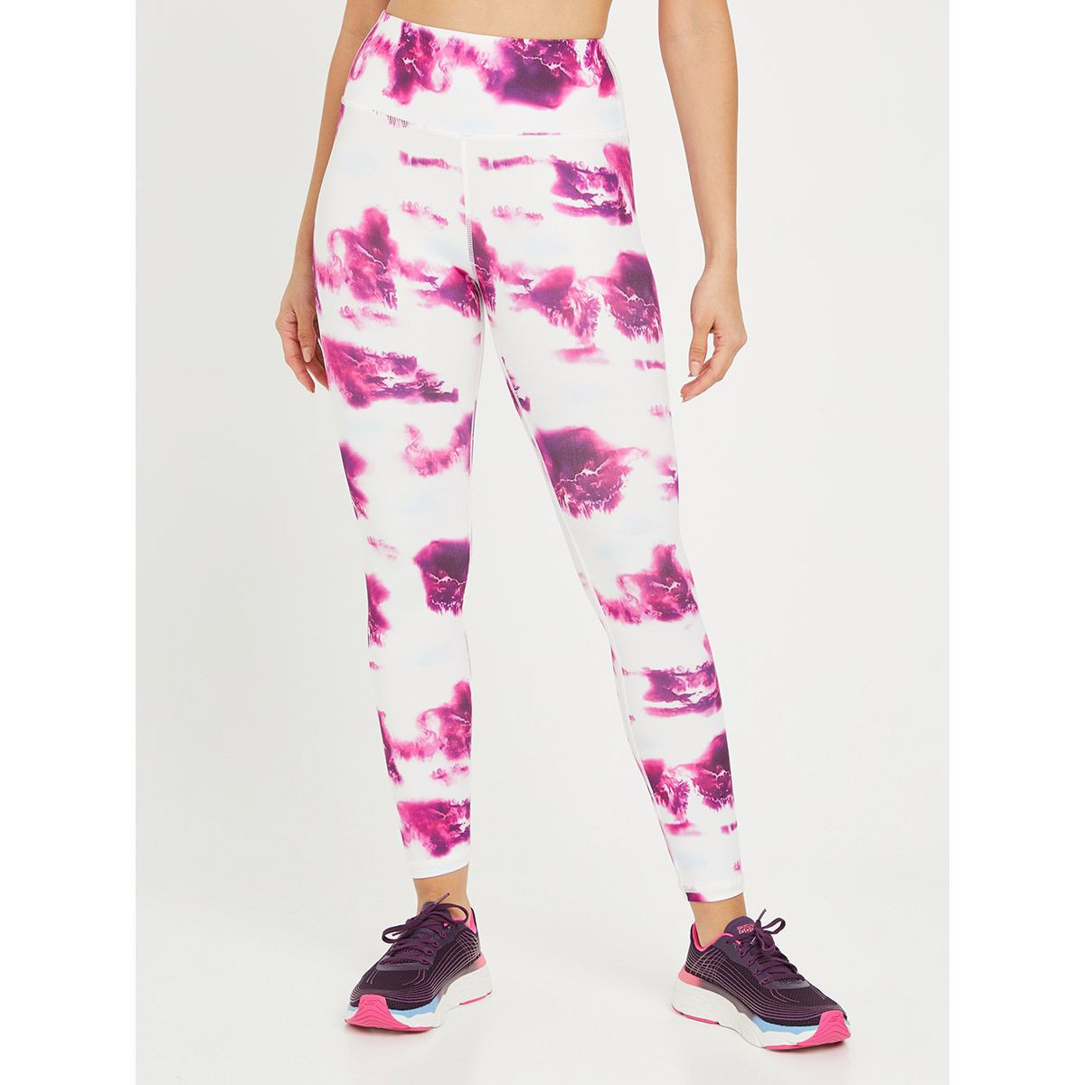 طقم من ( صدرية رياضية + ليقنز ) من ستايلي-sports-women-clothing-trackpantsandtracksuits-image-4