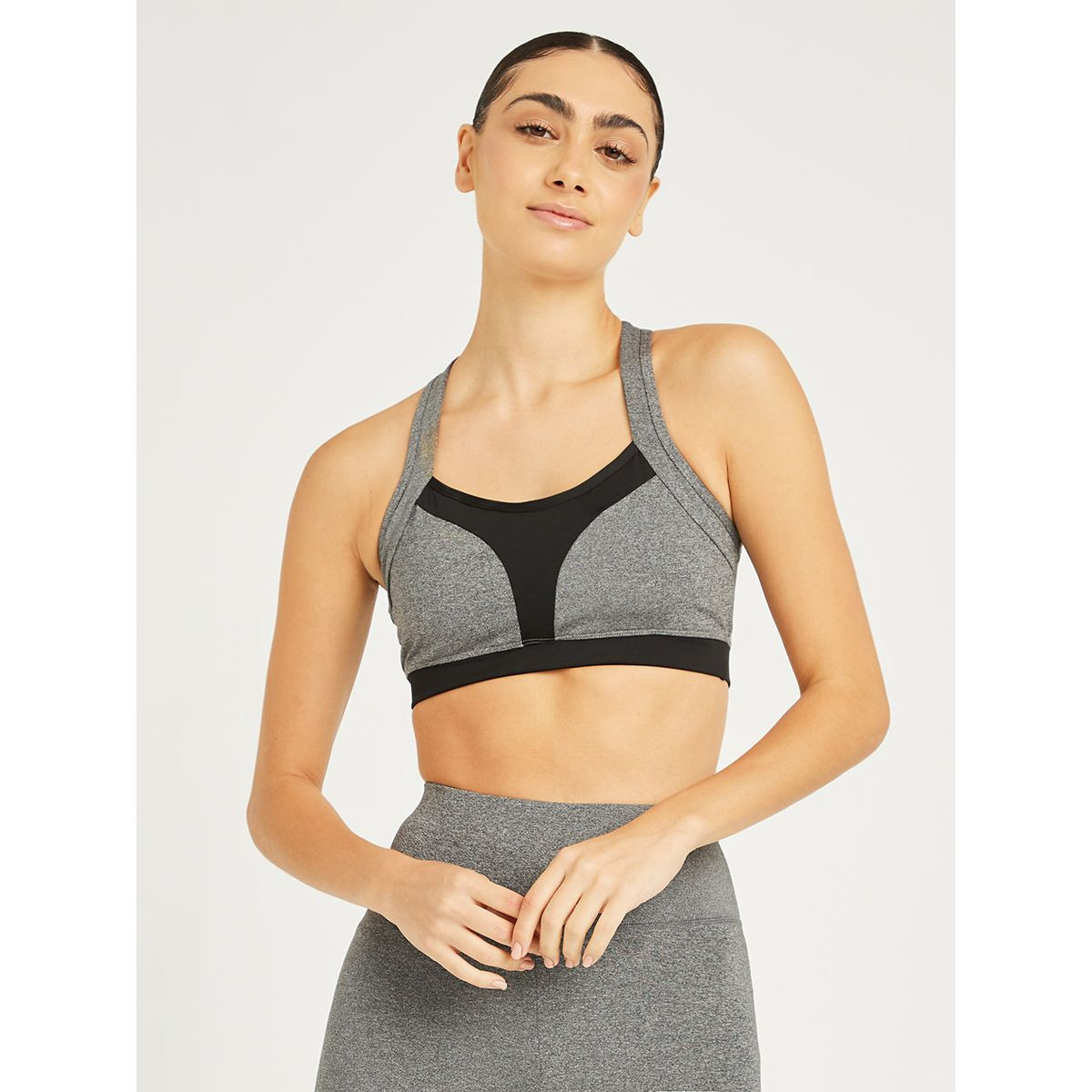 طقم رياضي من ( صدرية + ليقنز ) من ستايلي-sports-women-clothing-trackpantsandtracksuits-image-2