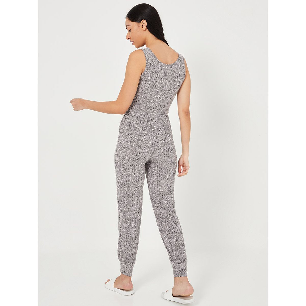 طقم من ( جوغر + بلوزة قصيرة ) من ستايلي-women-clothing-nightwear-pyjamas-longsets-image-6