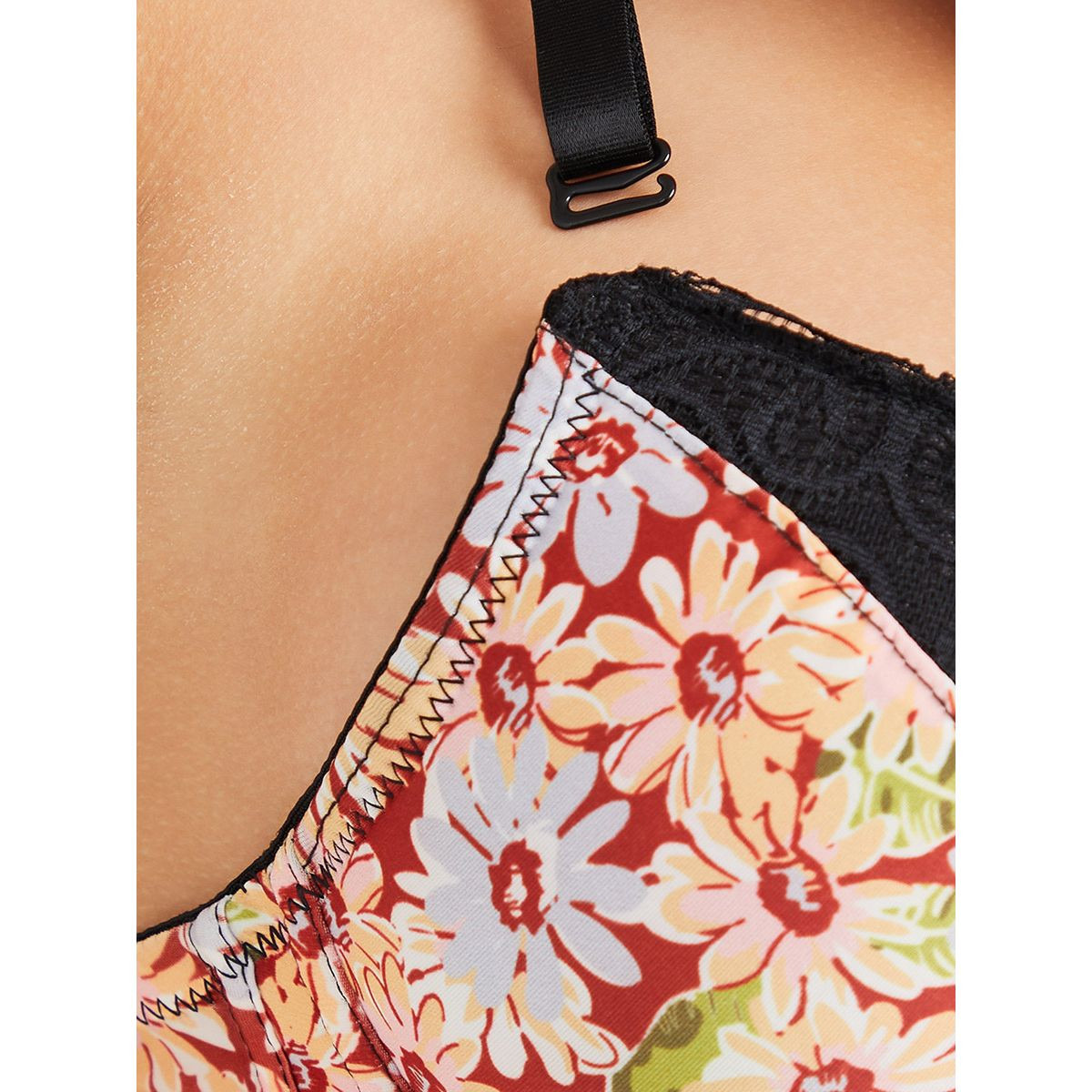 طقم برازيلي من ( صدرية + سروال داخلي ) من ستايلي-women-clothing-lingerie-lingeriesets-image-5
