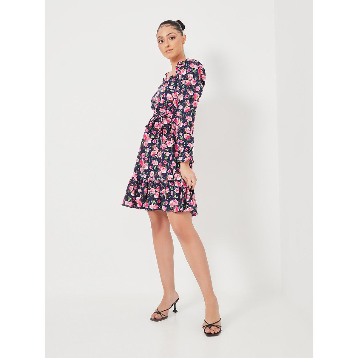 فستان قصير باكمام طويلة من ستايلي-women-clothing-dresses-image-2