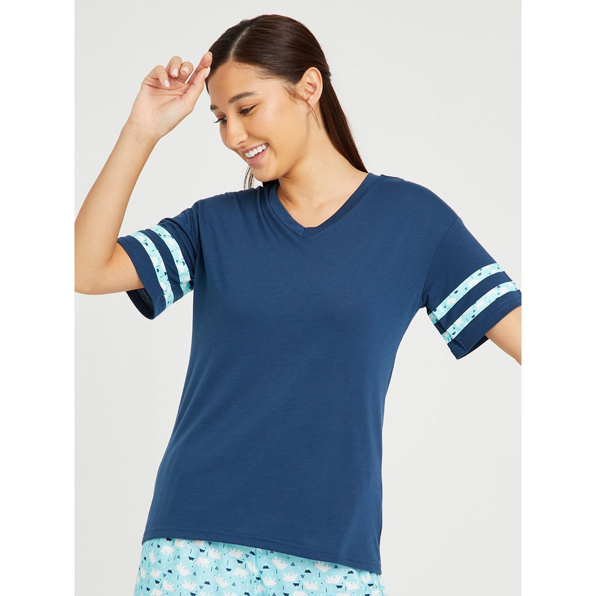 Styli Striped Sleeves V Neck T-shirt and Polar Bear Print Pyjama Set-women-clothing-nightwear-pyjamas-longsets-image-3