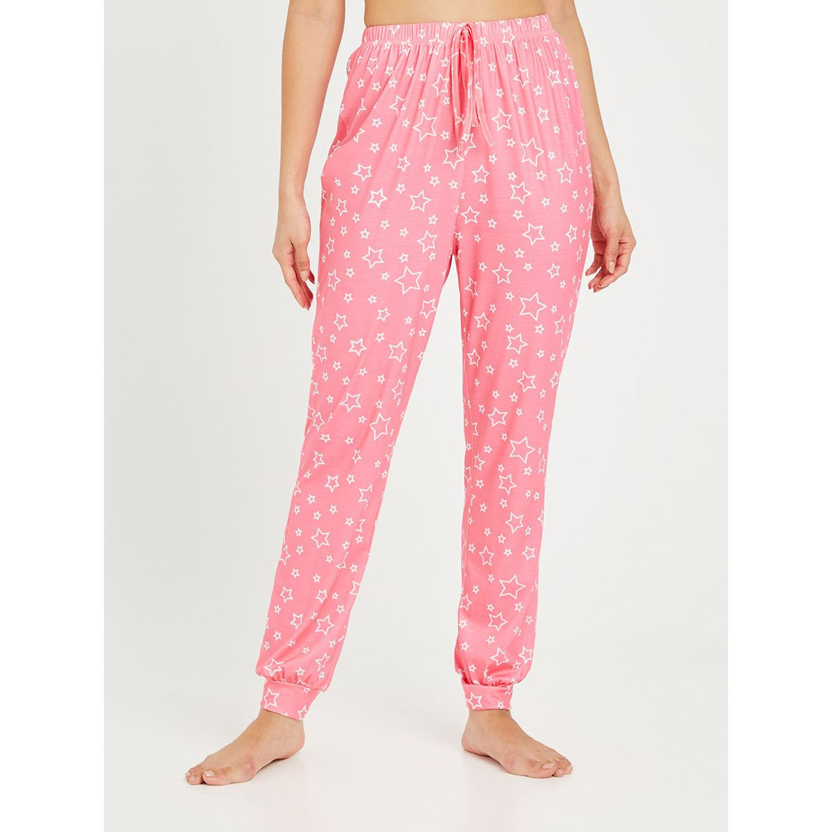 Styli Printed Ringer Round Neck T-shirt and Star AOP Cuffed Pyjama Set-women-clothing-nightwear-pyjamas-longsets-image-4