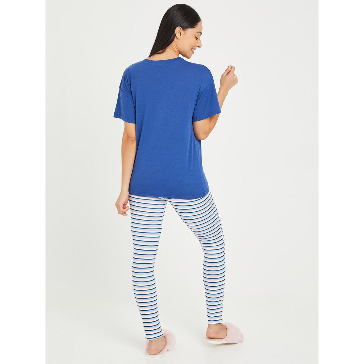 طقم من ( بلوزة + ليقنز ) من ستايلي-women-clothing-nightwear-pyjamas-longsets-image-5