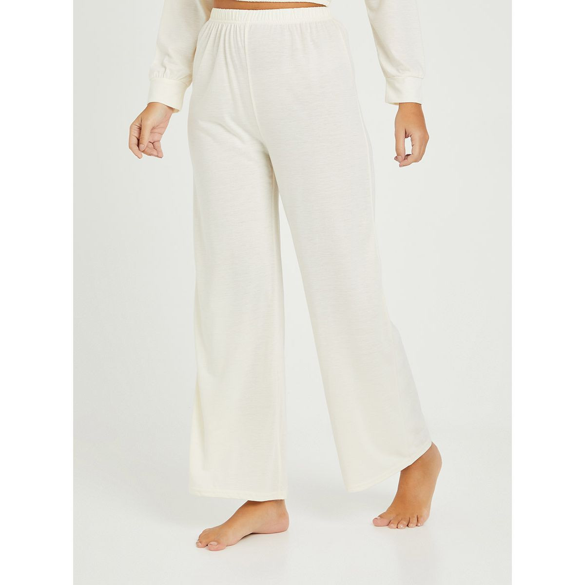 طقم من ( تيشيرت + بنطال ) من ستايلي-women-clothing-nightwear-pyjamas-longsets-image-3