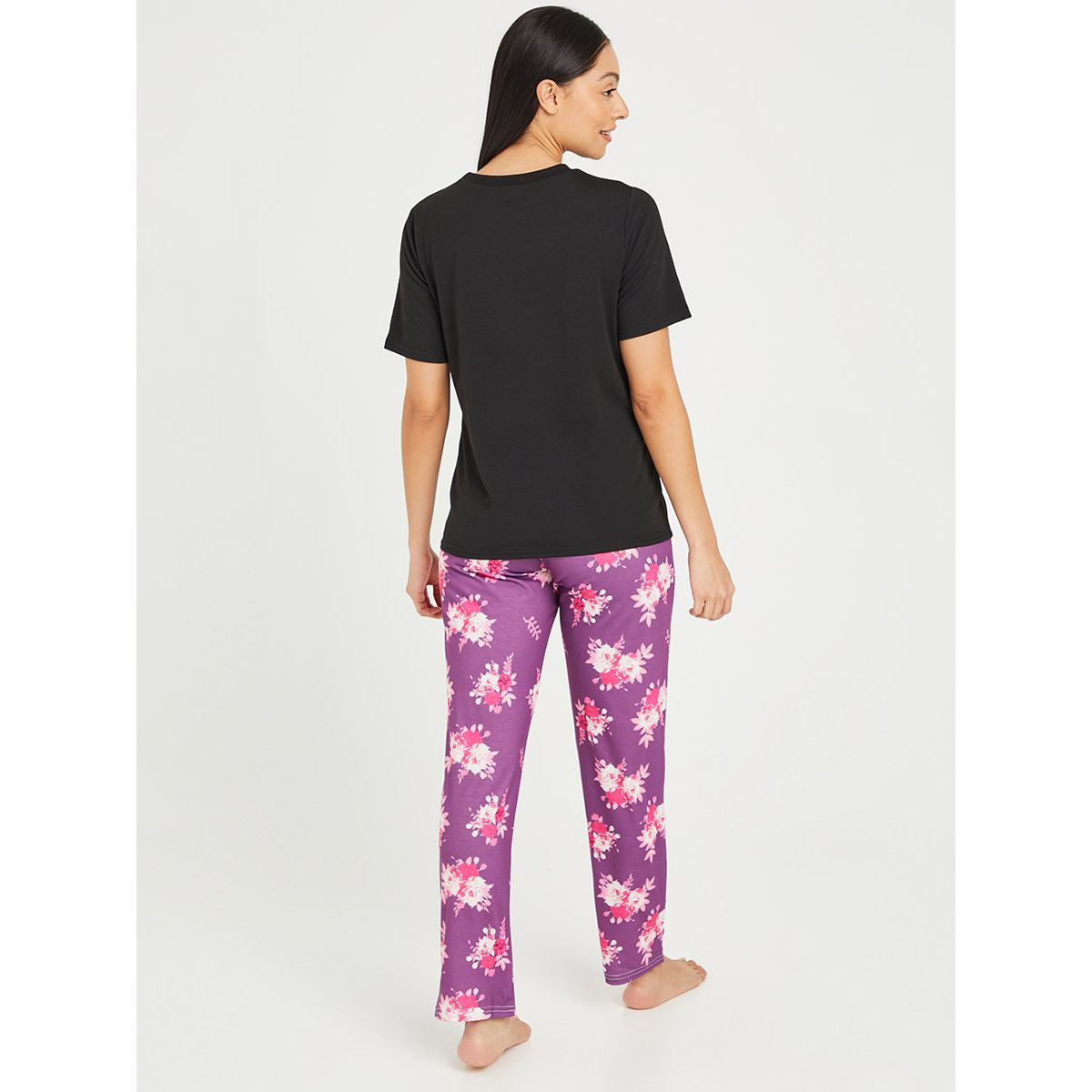 Styli Solid Rib Neck T-shirt and Winter Floral Pyjama Set-women-clothing-nightwear-pyjamas-longsets-image-4