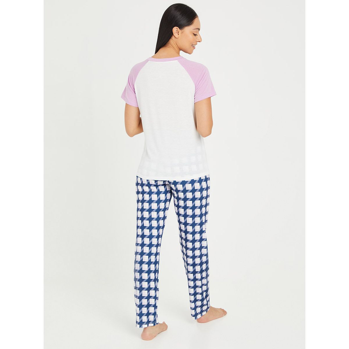 طقم بيجاما من ( تيشيرت + بنطال ) من ستايلي-women-clothing-nightwear-pyjamas-longsets-image-5