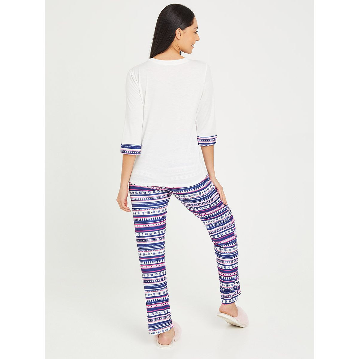 طقم بيجاما من ( تيشيرت + بنطال ) من ستايلي-women-clothing-nightwear-pyjamas-longsets-image-5