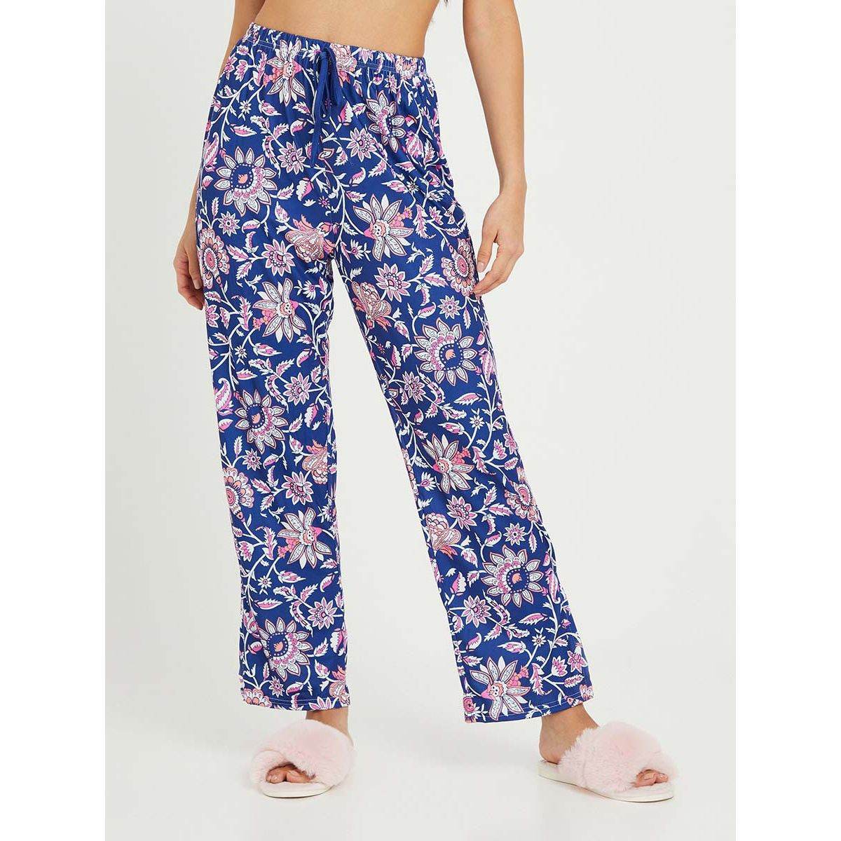 طقم بيجاما من ( بلوزة + بنطال + روب ) من ستايلي-women-clothing-nightwear-pyjamas-longsets-image-4