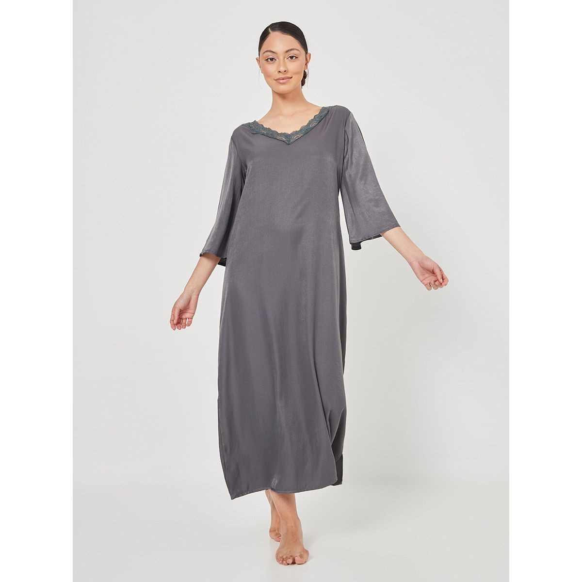 فستان نوم طويل بتداخلات دانتيل من ستايلي-women-clothing-nightwear-nighties-image-1