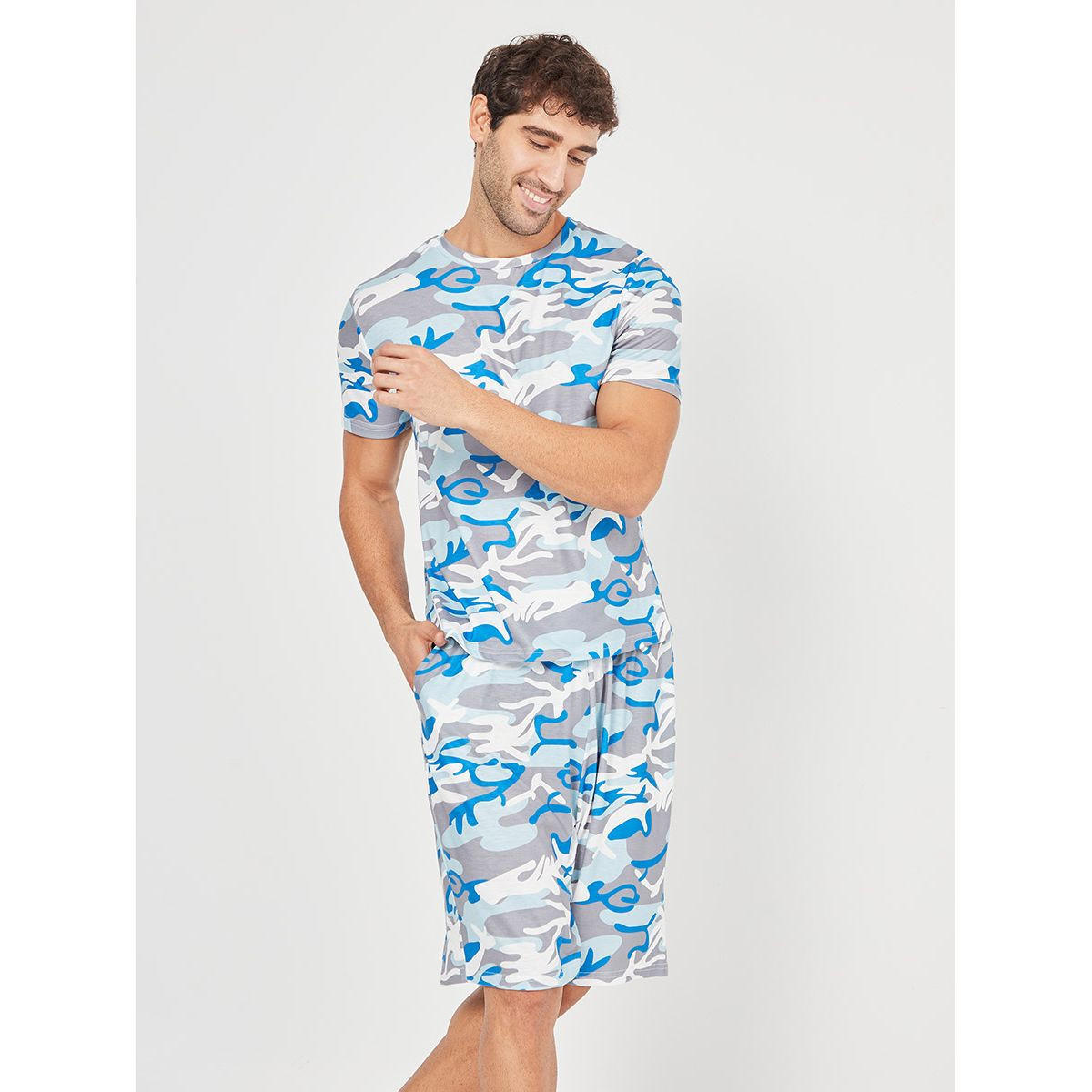 طقم من ( تيشيرت بأكمام قصيرة + شورت ) من ستايلي-men-clothing-nightwear-sets-image-1