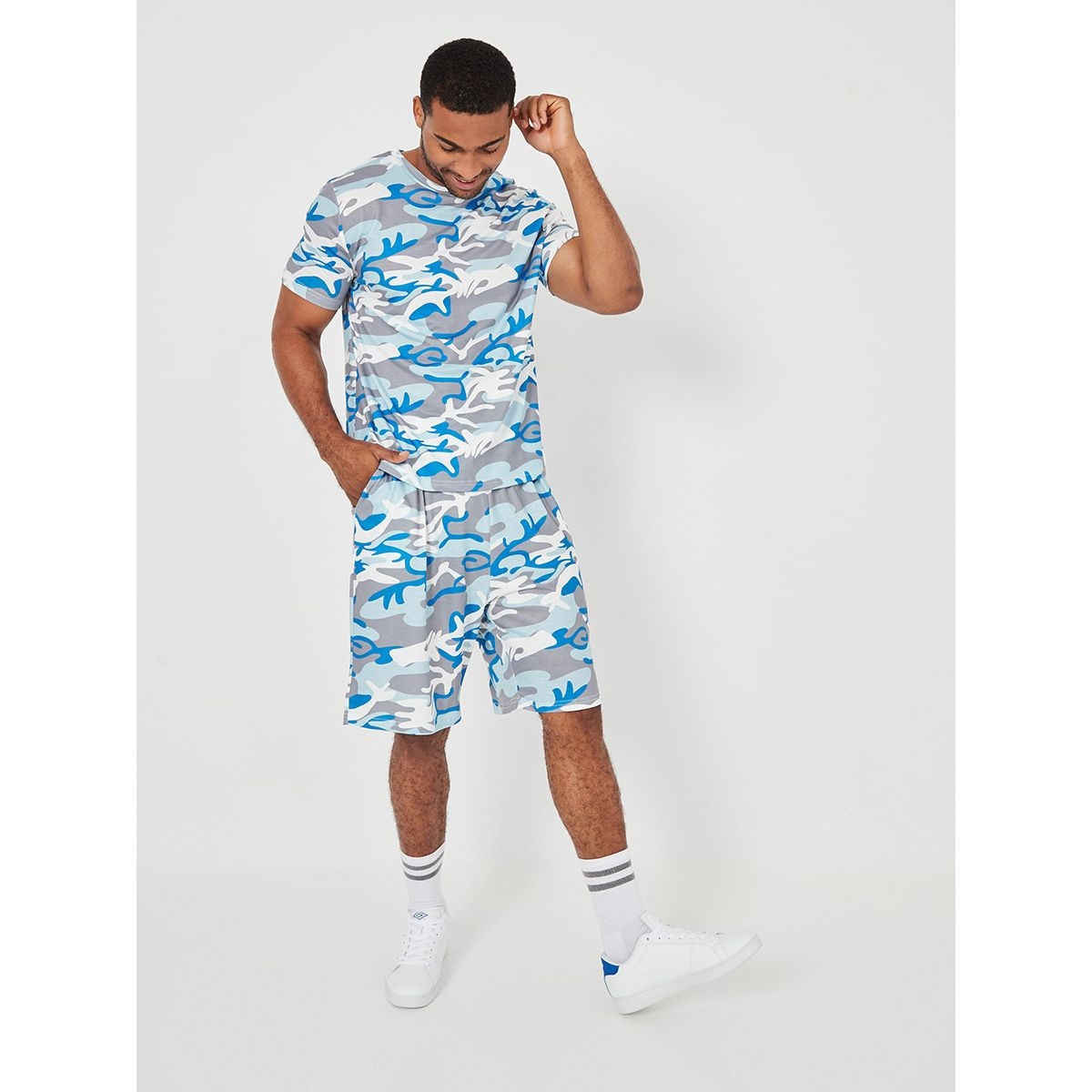 طقم من ( تيشيرت بأكمام قصيرة + شورت ) من ستايلي-men-clothing-nightwear-sets-image-5