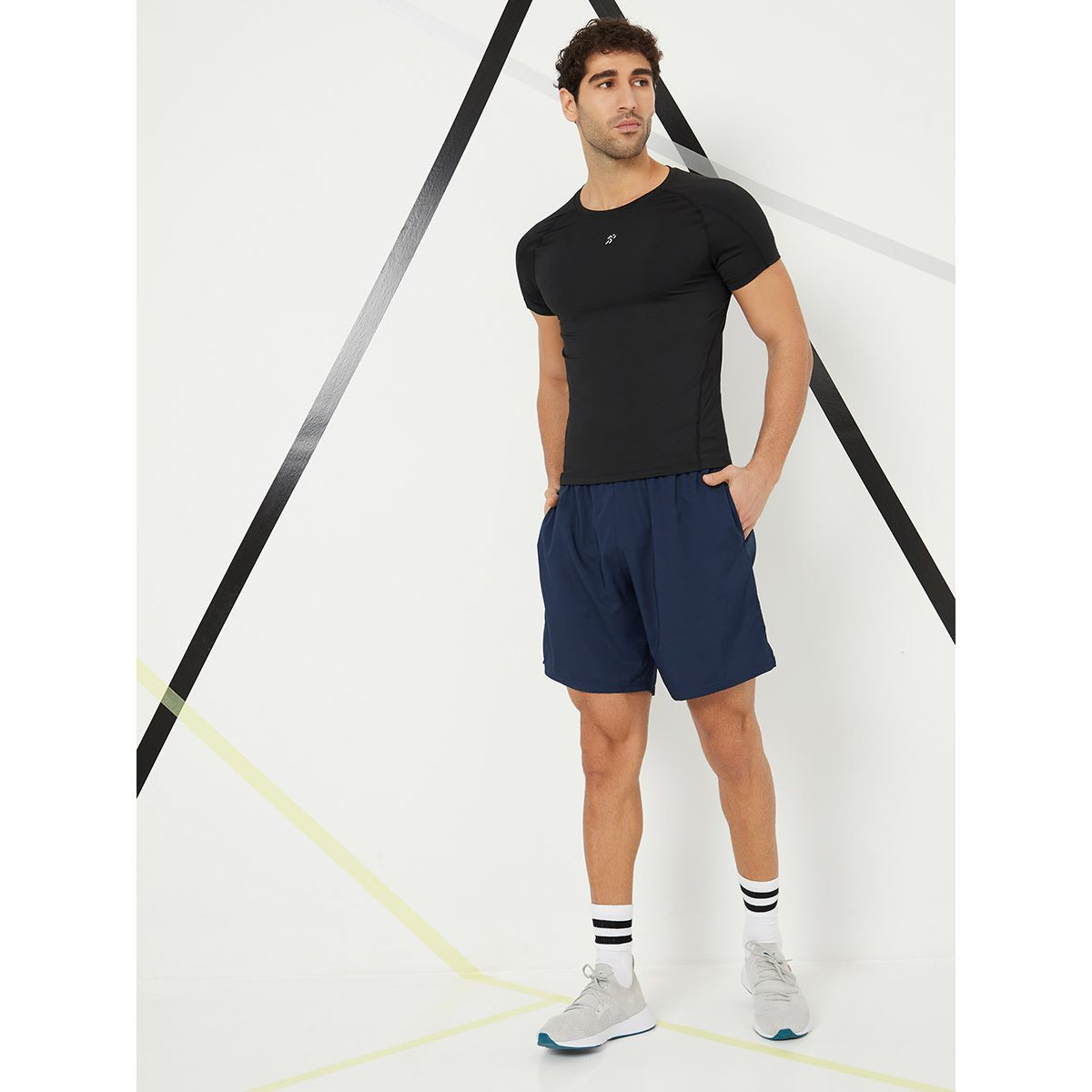 تيشيرت رياضي باكمام قصيرة من ستايلي-men-clothing-sportswearandactivewear-tshirtsandpolos-image-2