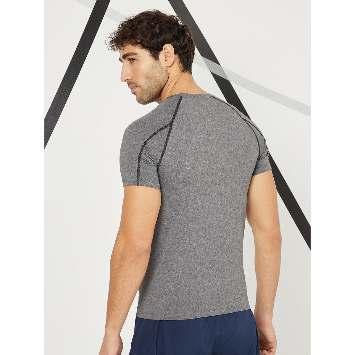 تيشيرت رياضي باكمام قصيرة من ستايلي-men-clothing-sportswearandactivewear-tshirtsandpolos-image-4