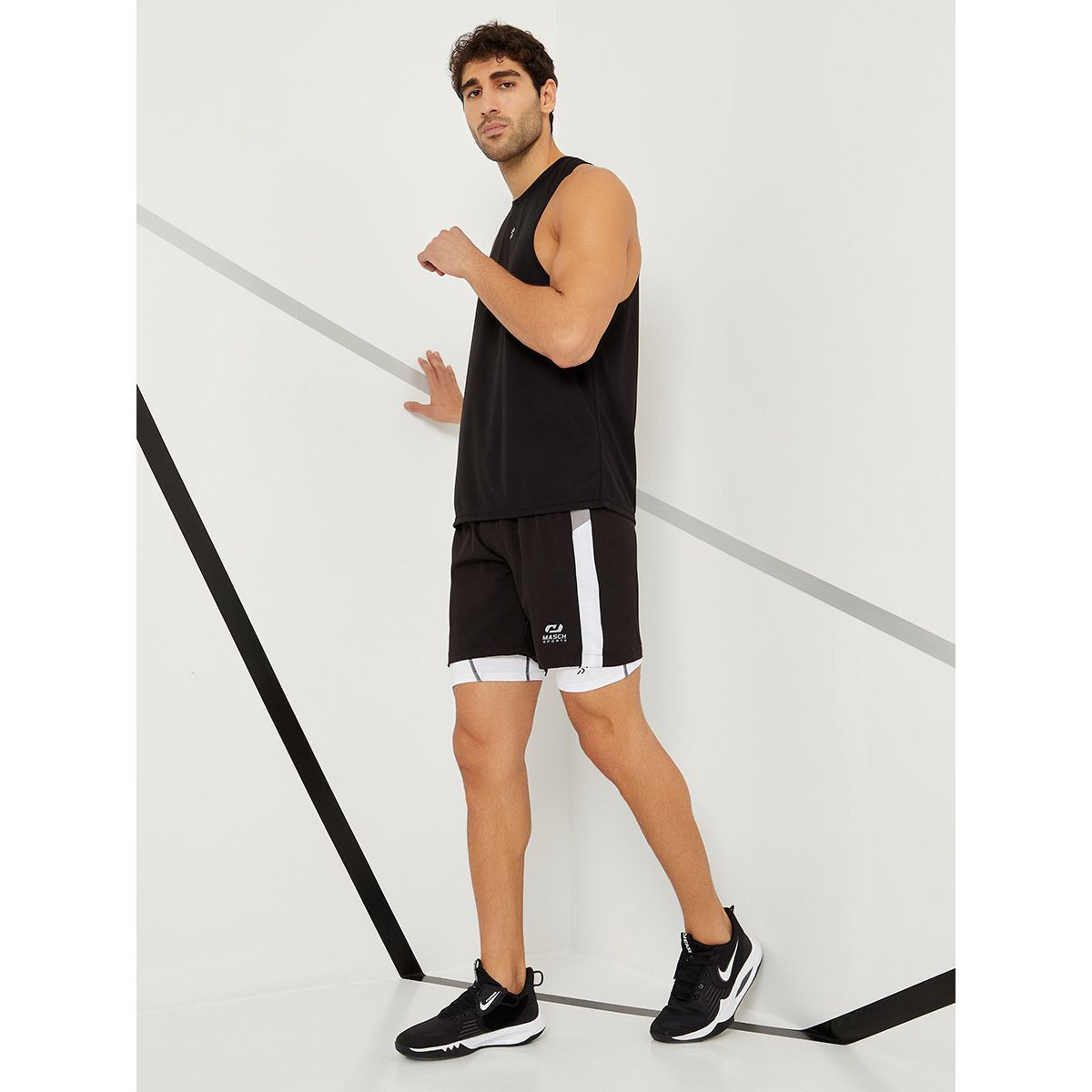 Styli Waistband Printed Compression Shorts-sports-men-clothing-bottoms-image-5
