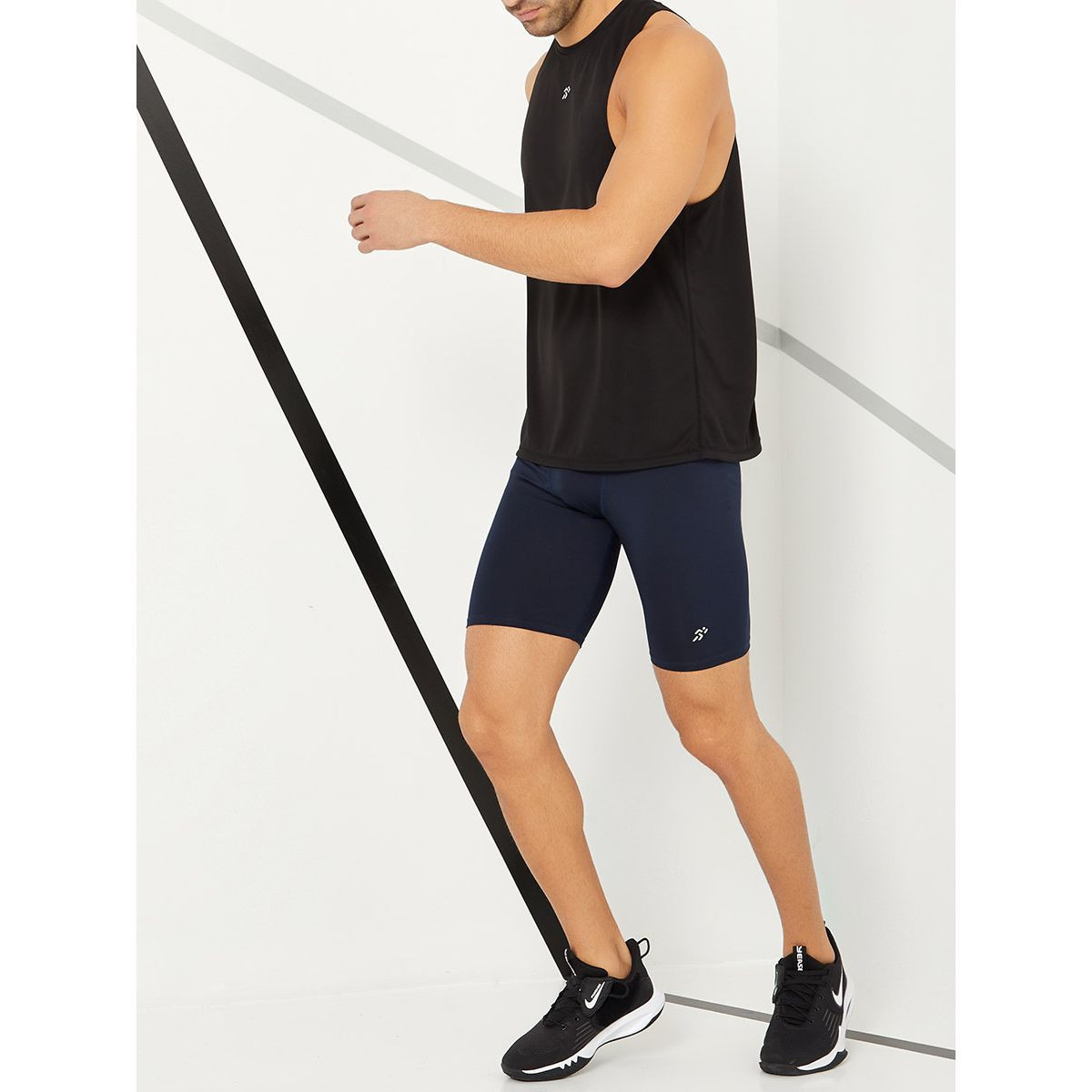 شورت رياضي ساده من ستايلي-sports-men-clothing-bottoms-image-1