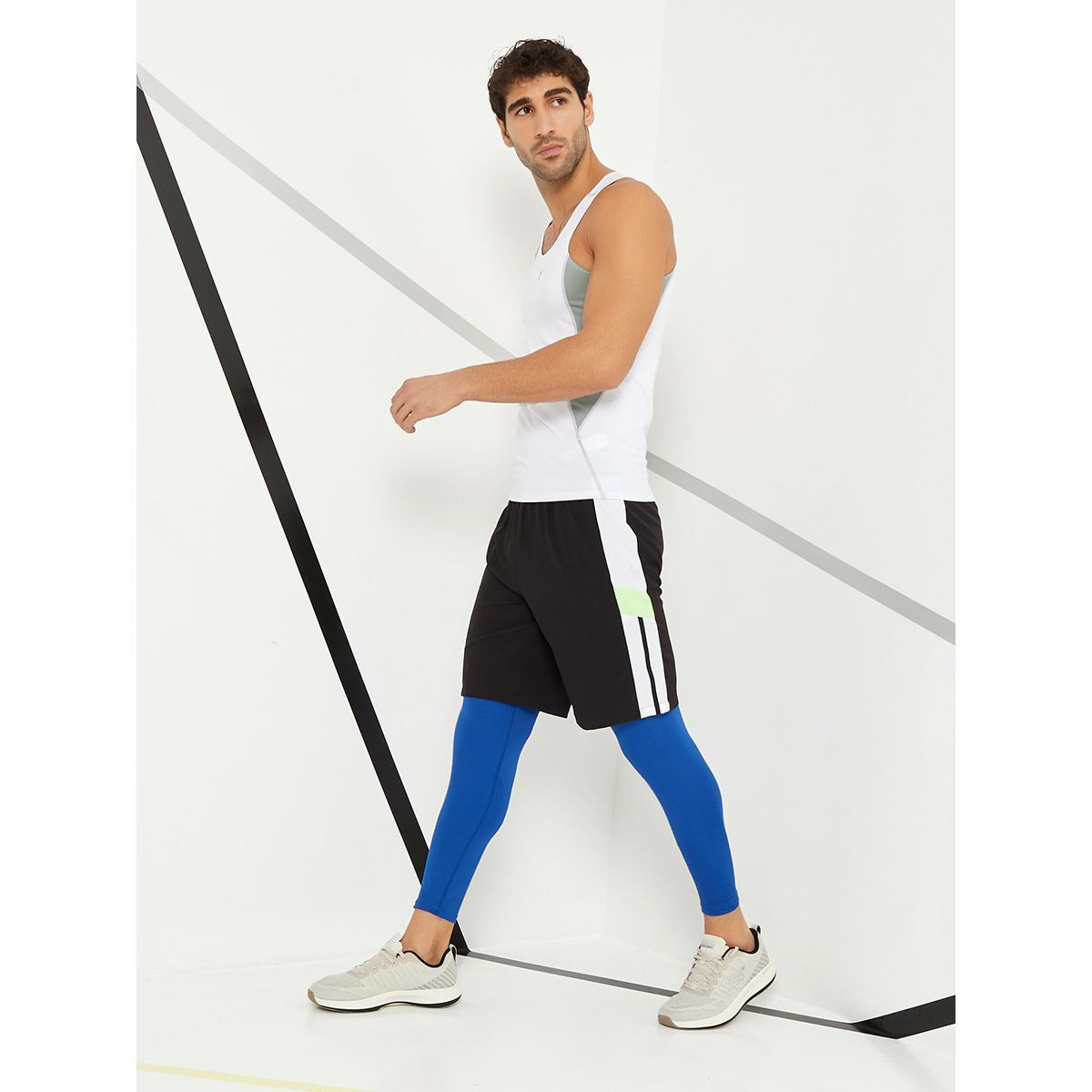 Styli Compression Pants With Zipper Pocket-men-clothing-sportswearandactivewear-bottoms-image-6