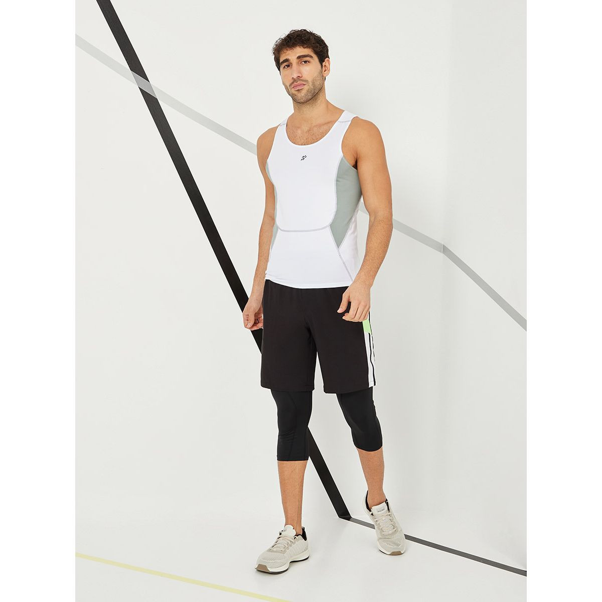 بنطال رياضي بخصر مطبع بكتابة من ستايلي-sports-men-clothing-bottoms-image-6