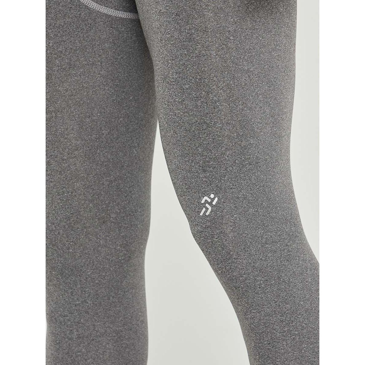 Styli Solid 3/4 Compression Pants-sports-men-clothing-bottoms-image-4