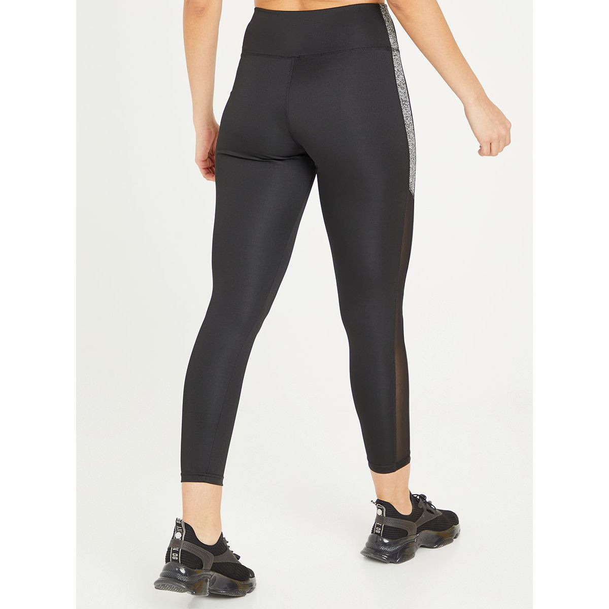 ليقنز رياضي بتداخلات شبكية ولون مغاير من ستايلي-women-clothing-sportswearandactivewear-bottoms-image-4