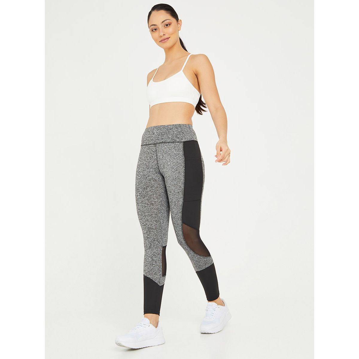 ليقنز رياضي بتداخلات شبكية من ستايلي-women-clothing-sportswearandactivewear-bottoms-image-2