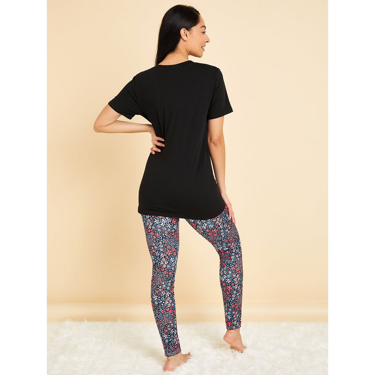Styli Lace Shoulder Insert V Neck T-shirt and Floral Print Leggings Set-women-clothing-nightwear-pyjamas-longsets-image-6