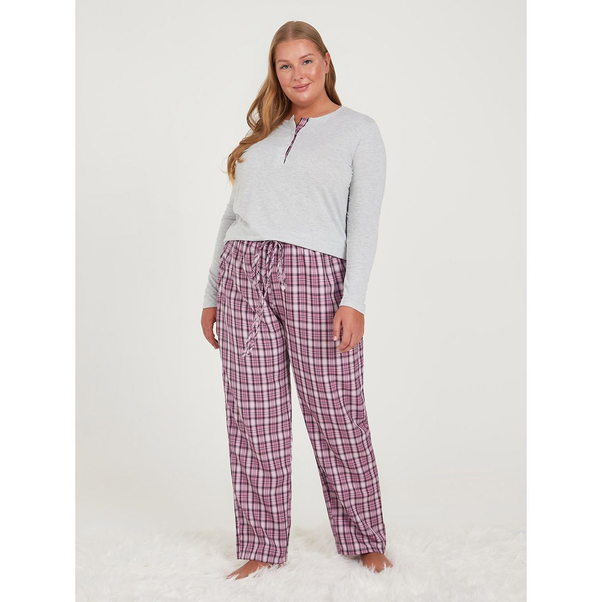 طقم بيجاما من ( بنطال + تيشيرت ) من ستايلي-women-clothing-nightwear-pyjamas-longsets-image-1