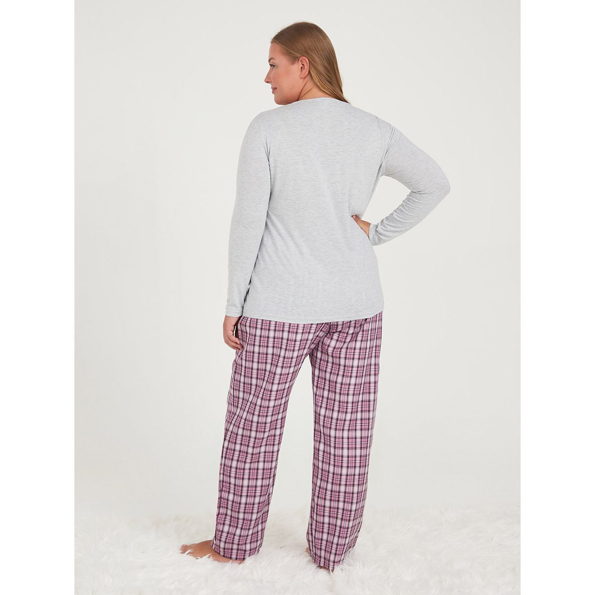 طقم بيجاما من ( بنطال + تيشيرت ) من ستايلي-women-clothing-nightwear-pyjamas-longsets-image-5