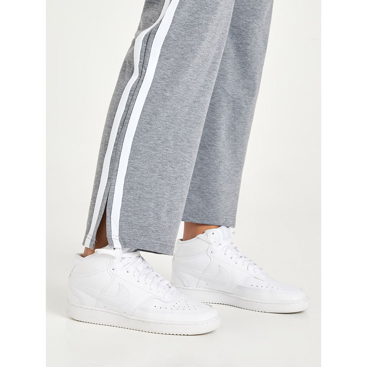 بنطال جوغر بقصة ارجل واسعة من ستايلي-women-clothing-bottoms-joggers-image-2