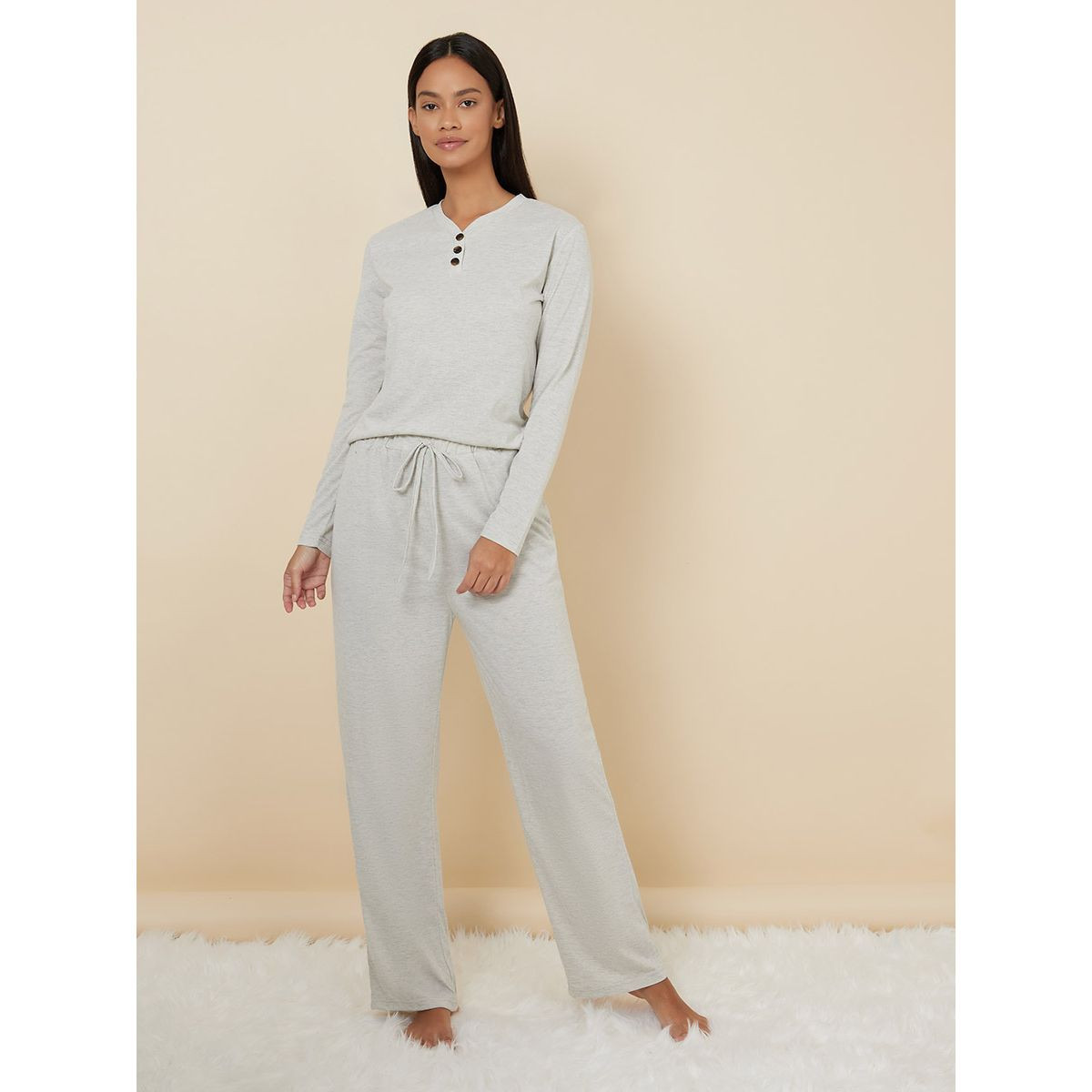 طقم بيجاما من ( تيشيرت + بنطال ) من ستايلي-women-clothing-nightwear-pyjamas-longsets-image-1