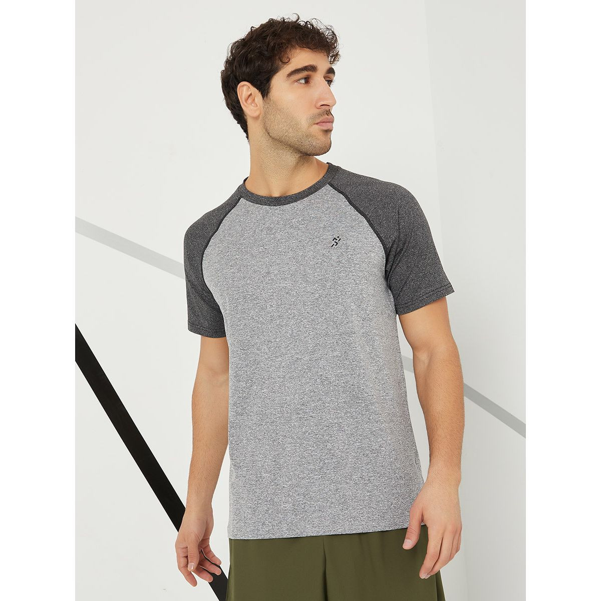 Styli Raglan Sleeves Colorblock Activewear T-Shirt-men-clothing-sportswearandactivewear-tshirtsandpolos-image-3