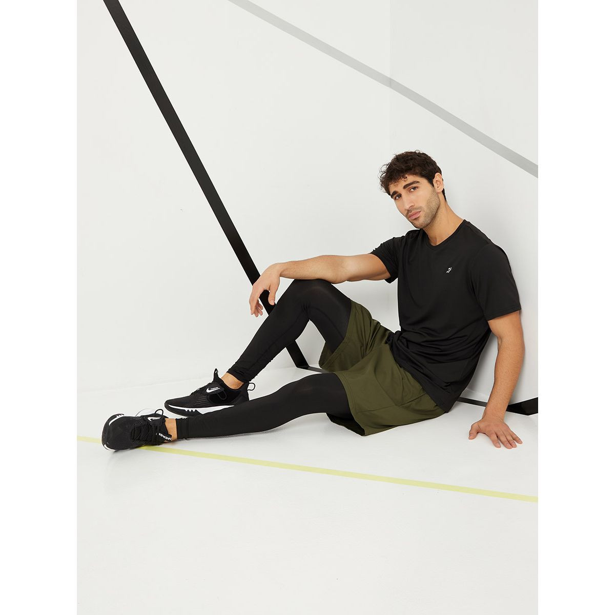 تيشيرت رياضي باكمام قصيرة من ستايلي-men-clothing-sportswearandactivewear-tshirtsandpolos-image-2